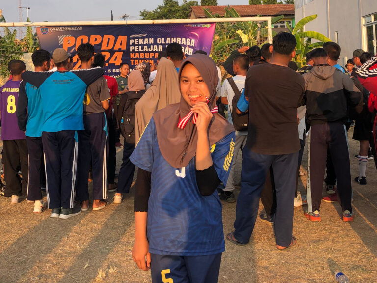 Juara 3 POPDA Lari Jarak Pendek 100m Putri Tingkat SMP Kab. Tegal Tahun 2024
